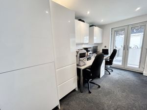 Office/utilty- click for photo gallery